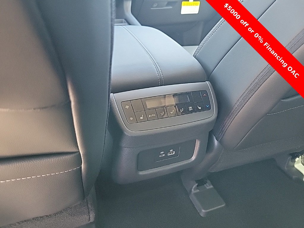 New 2025 Nissan Pathfinder SL w/ SL Premium Package image 37