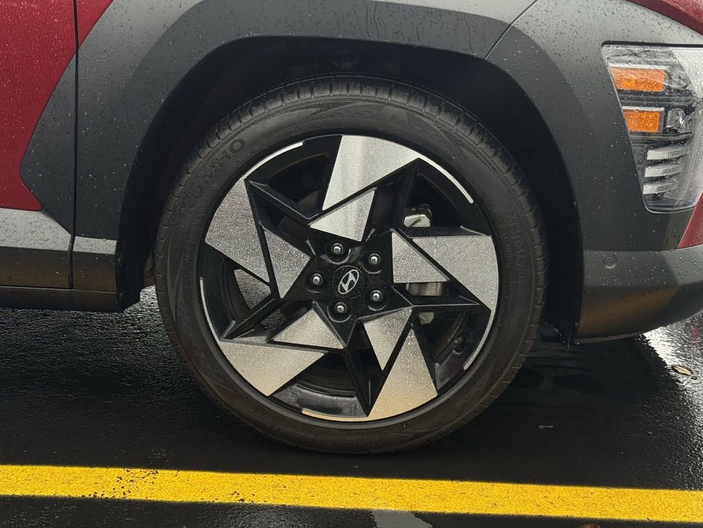 Used 2024 Hyundai Kona Limited image 10