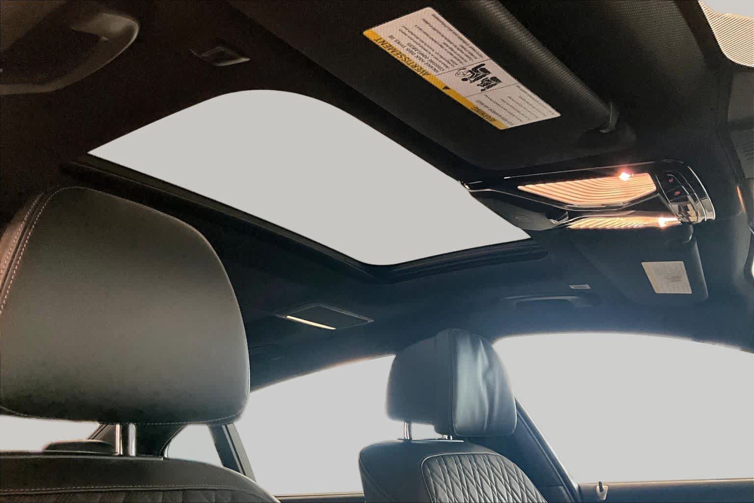 Used 2019 BMW 750i w/ Executive Package RWD image 11