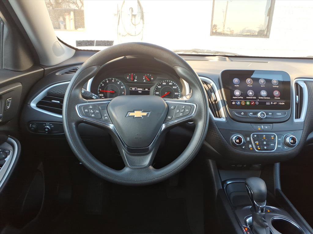 Used 2024 Chevrolet Malibu LT image 15