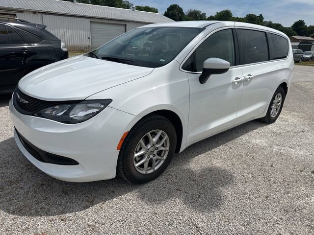 Used 2022 Chrysler Voyager LX