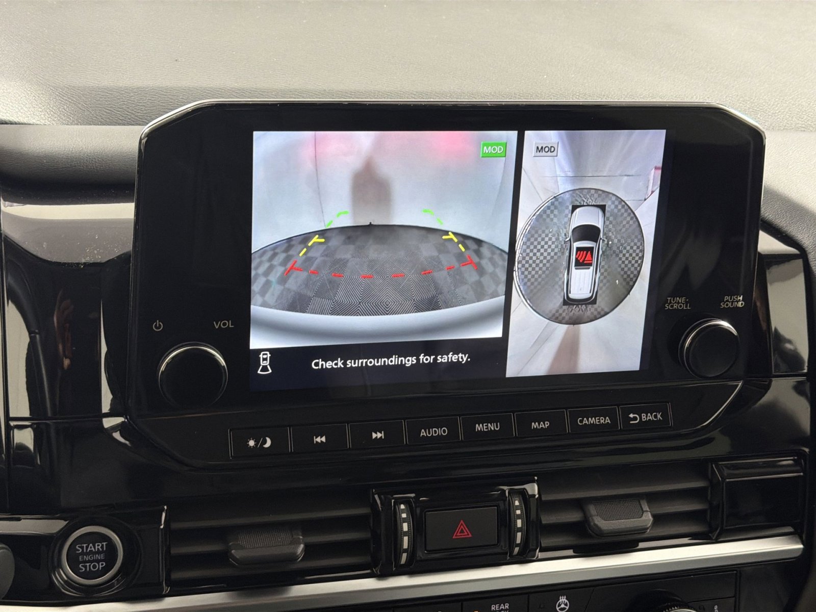 Used 2023 Nissan Pathfinder Platinum image 19