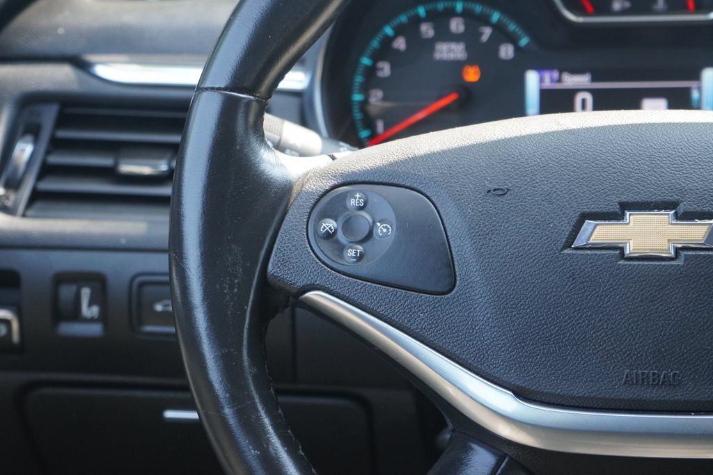 Used 2018 Chevrolet Impala Premier FWD image 11