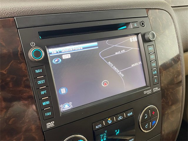 Used 2012 GMC Yukon XL Denali image 8