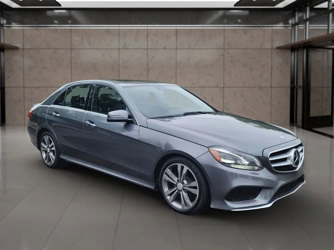 Used 2016 Mercedes-Benz E 350 4MATIC Sedan image 10