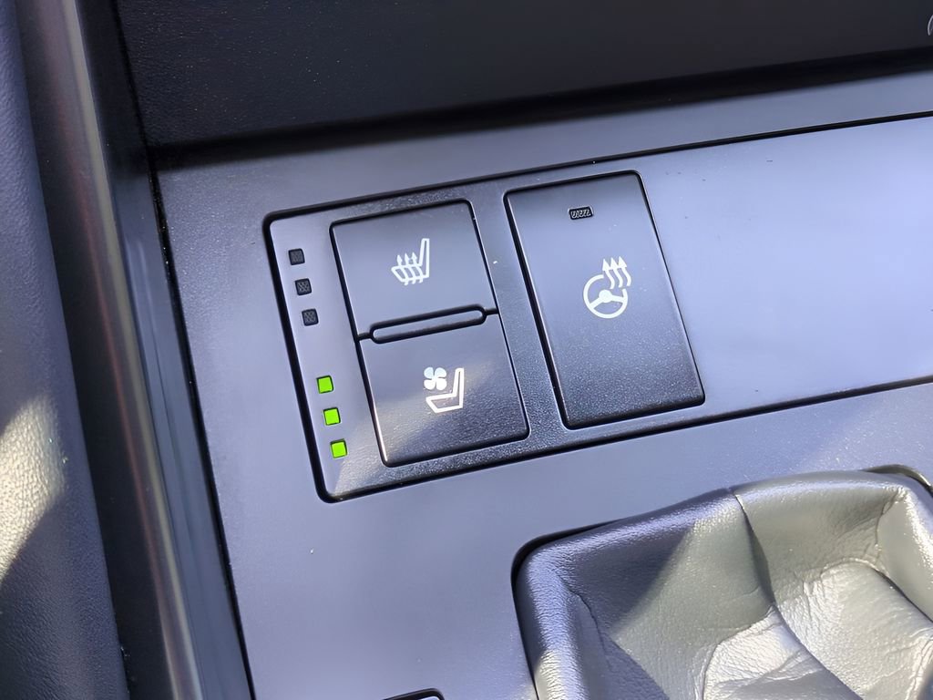 Used 2023 Lexus IS 350 F Sport w/ Memory Package image 23