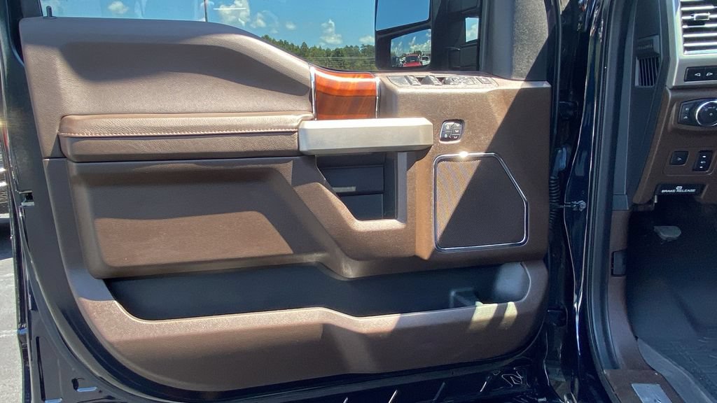 Used 2021 Ford F250 King Ranch w/ King Ranch Ultimate Package AWD/4WD image 17