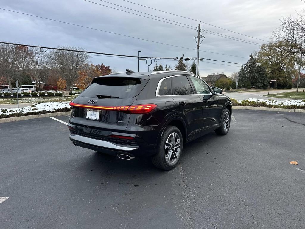 New 2025 Audi Q5 Premium image 7