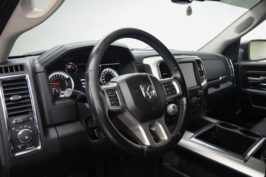Used 2014 RAM 1500 Laramie w/ Convenience Group AWD/4WD image 11