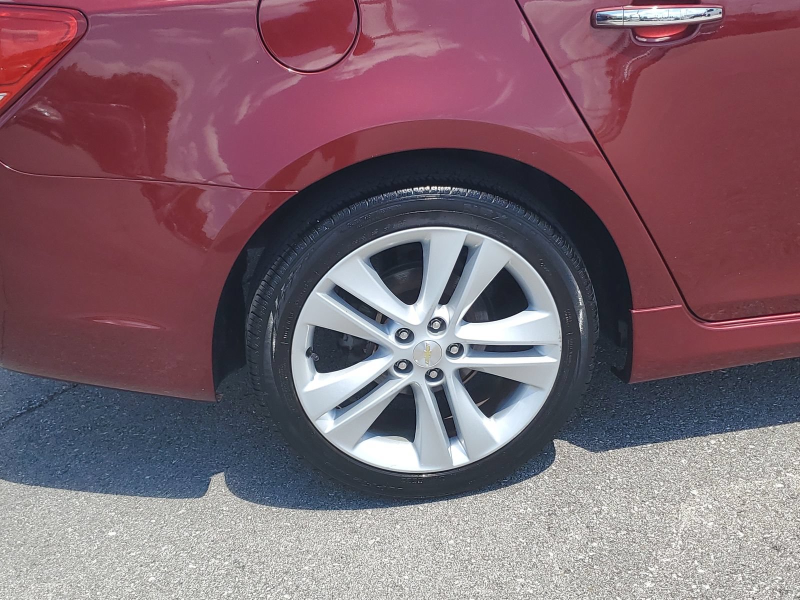 Used 2015 Chevrolet Cruze LTZ w/ Sun, Sound and Sport Package FWD image 5