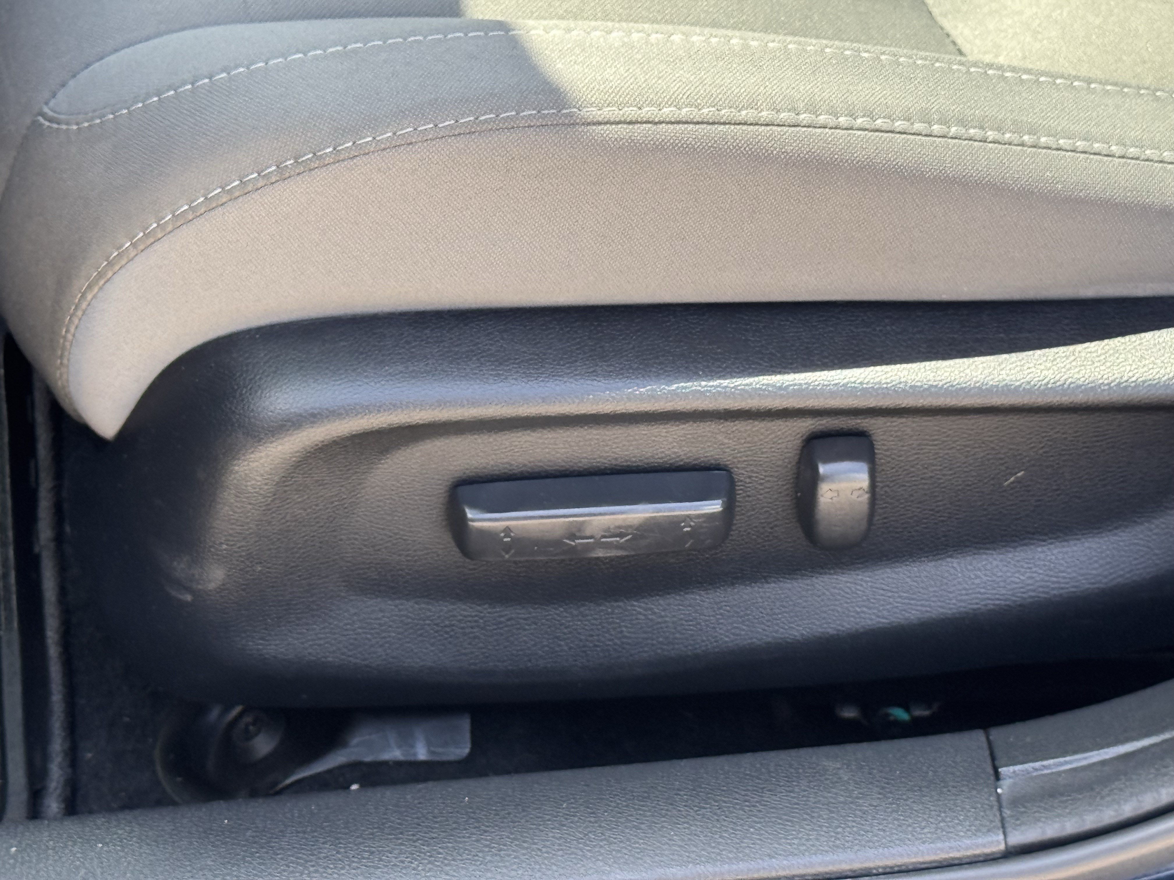 Used 2019 Honda Civic EX image 25