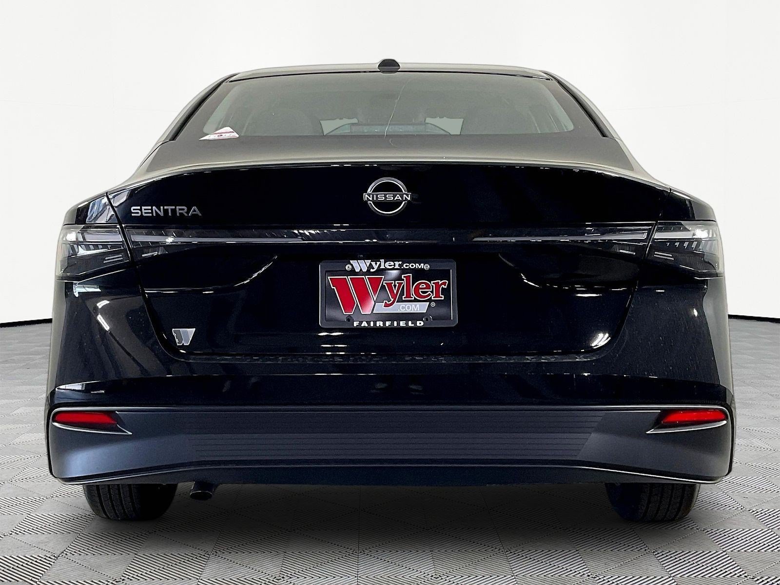 New 2026 Nissan Sentra SV w/ SV Convenience Package FWD image 5
