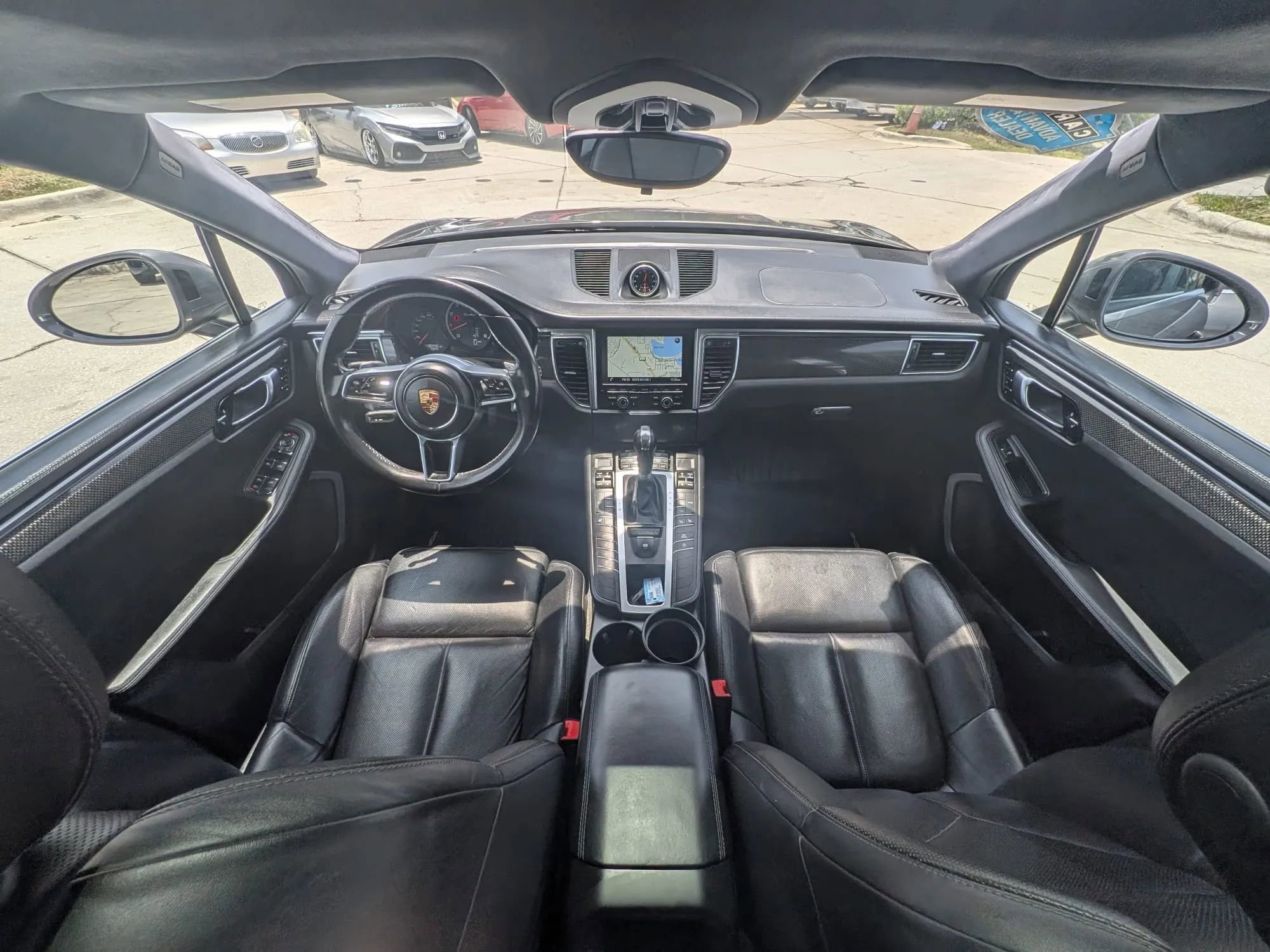 Used 2015 Porsche Macan Turbo AWD/4WD image 10