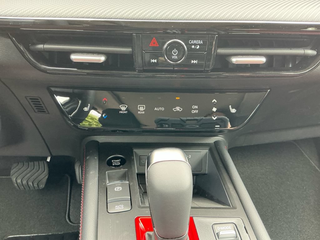 New 2026 Nissan Kicks SR w/ SR Premium Package AWD/4WD image 22