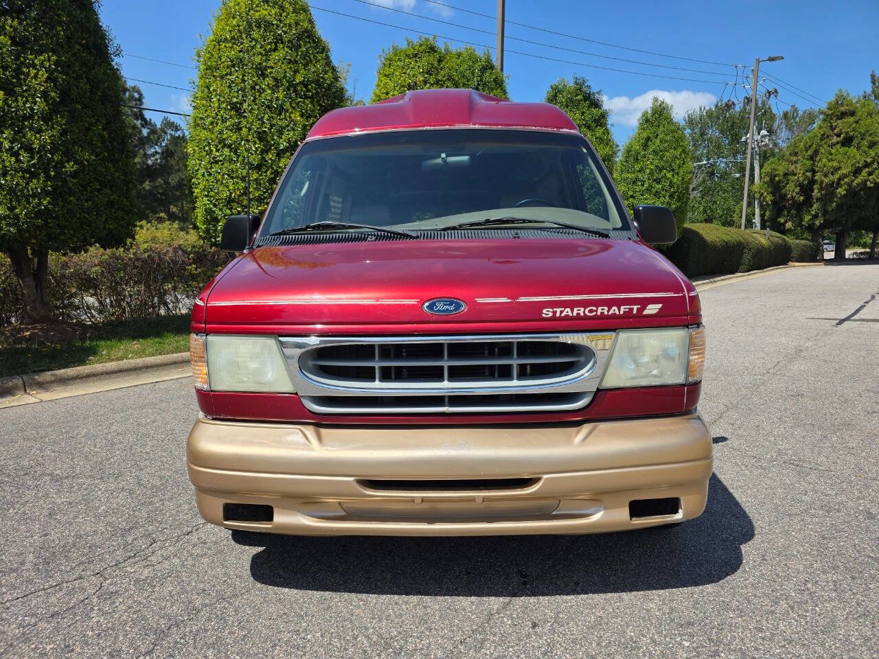 Used 2002 Ford E-150 and Econoline 150 image 8