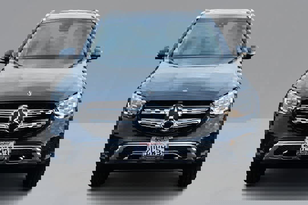 Used 2022 Mercedes-Benz GLC 300 4MATIC image 2