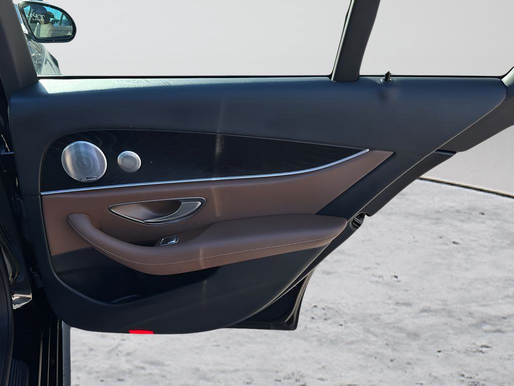 Used 2023 Mercedes-Benz E 350 Sedan image 25