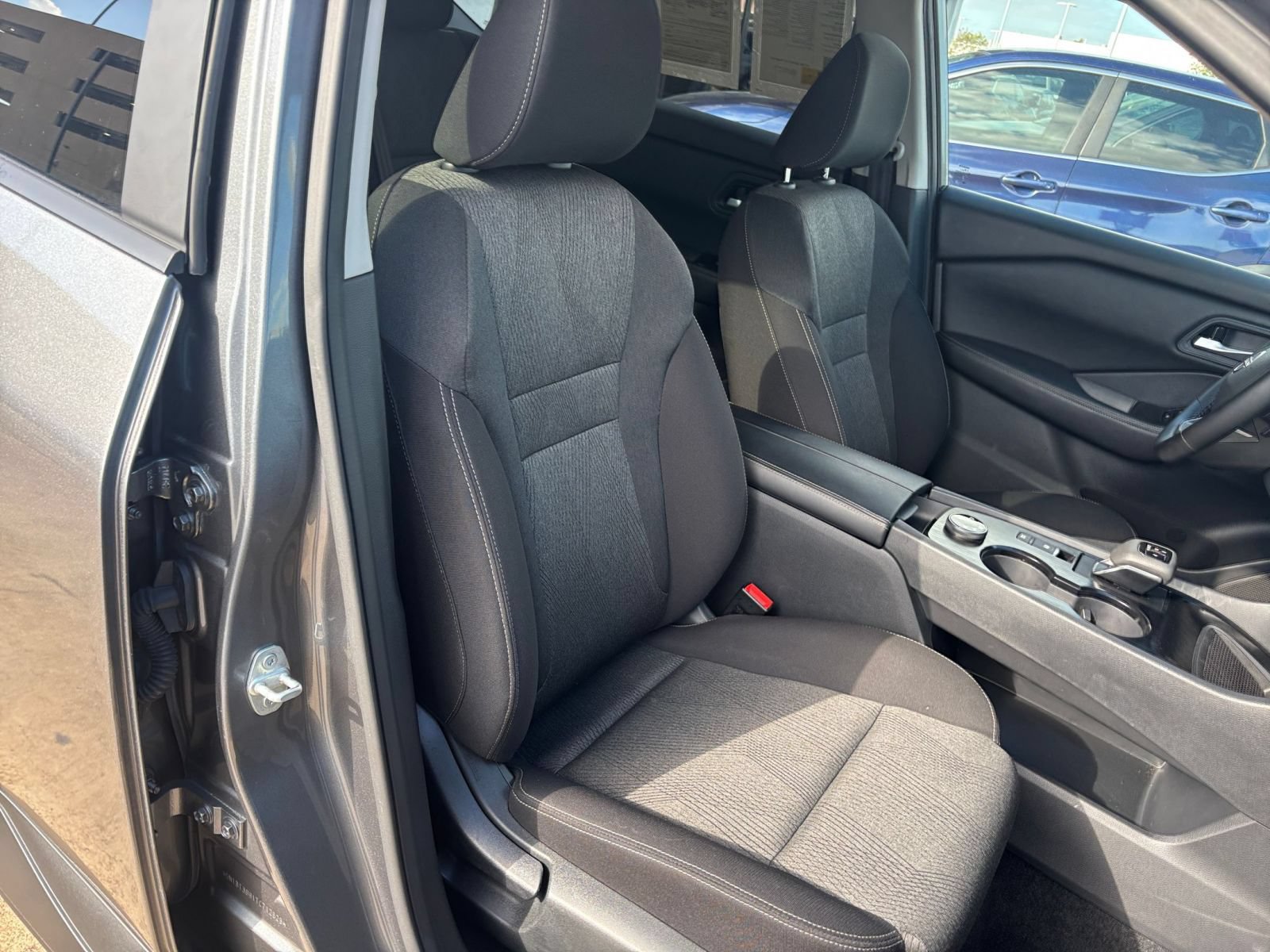 Used 2026 Nissan Rogue SV AWD/4WD image 37