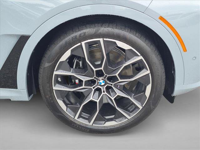 New 2027 BMW X7 xDrive40i w/ Executive Package AWD/4WD image 9