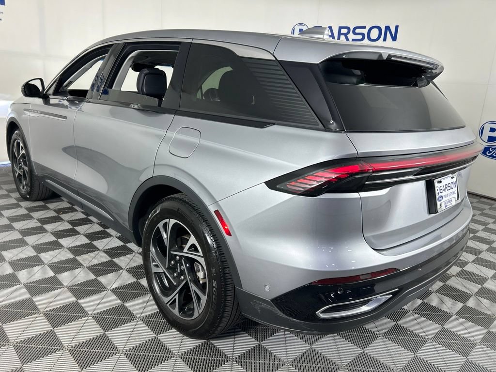 Used 2024 Lincoln Nautilus Premier w/ Equipment Group 102A AWD/4WD image 7