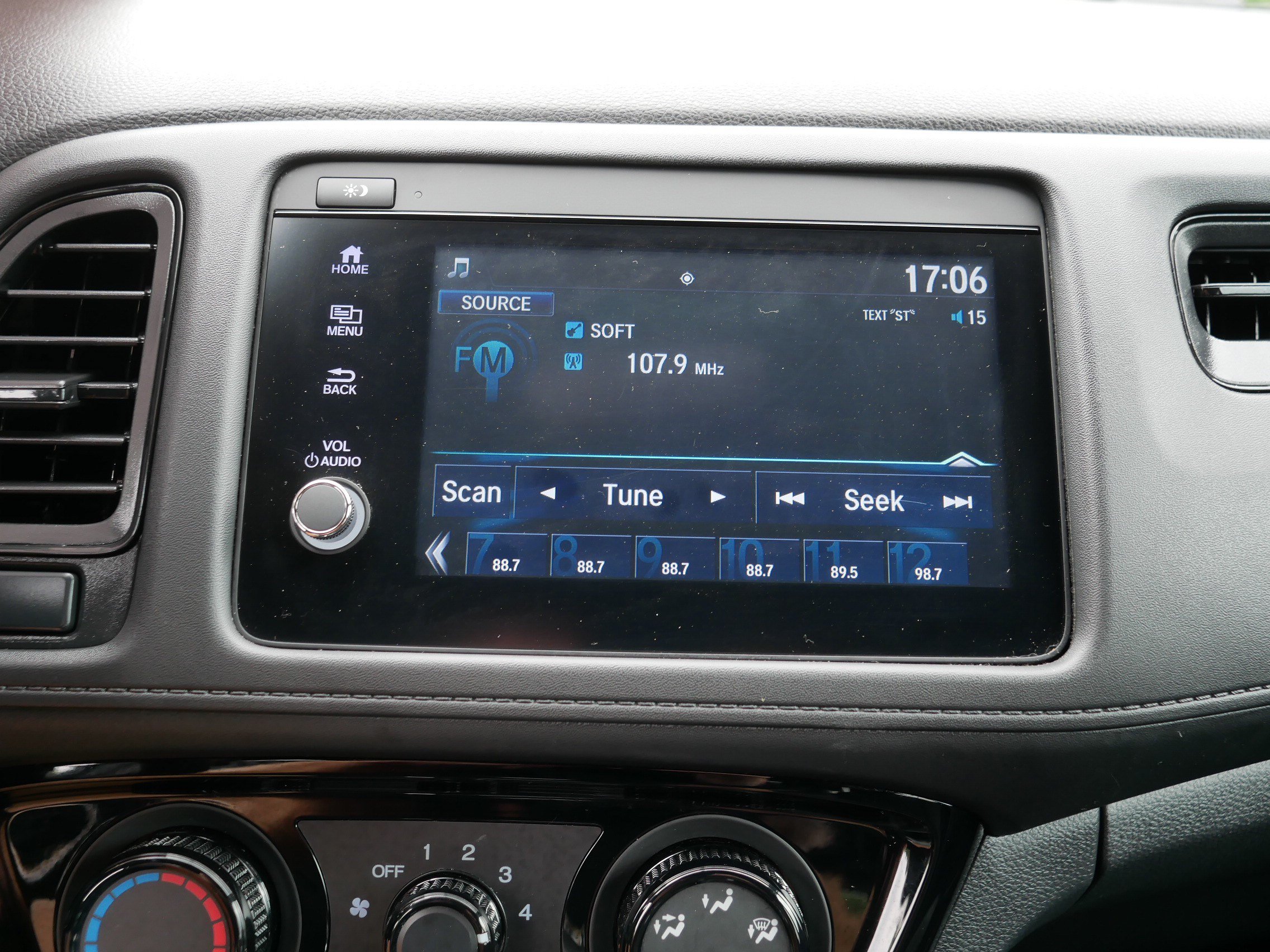 Used 2022 Honda HR-V Sport image 22