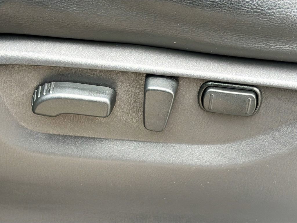 Used 2024 Nissan Armada SL image 28