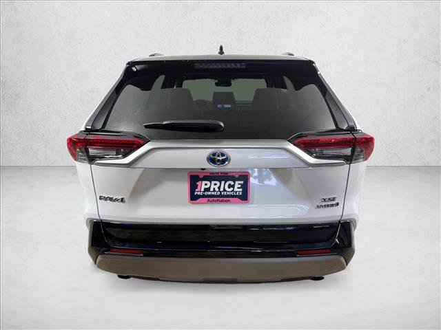 Used 2023 Toyota RAV4 XSE AWD/4WD image 5