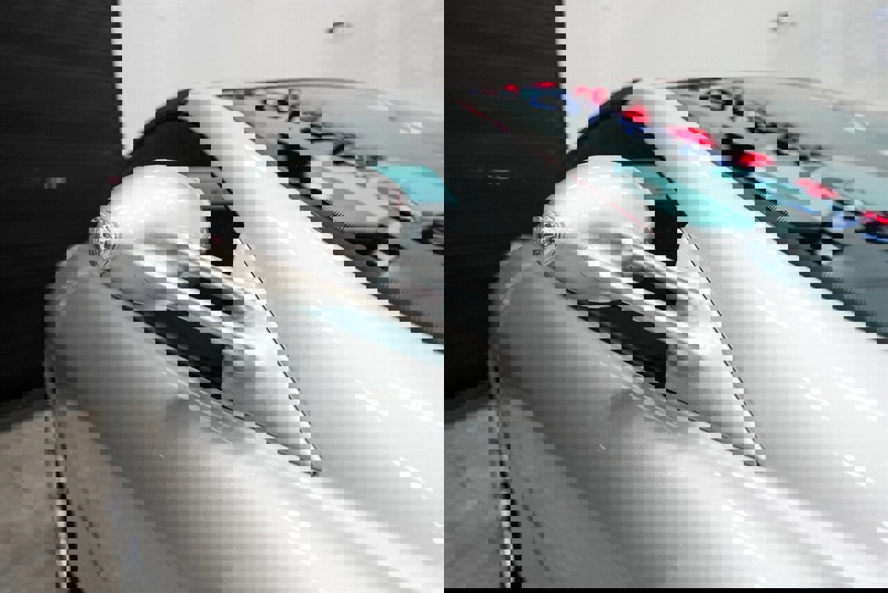 Used 2008 Mercedes-Benz SLR image 33