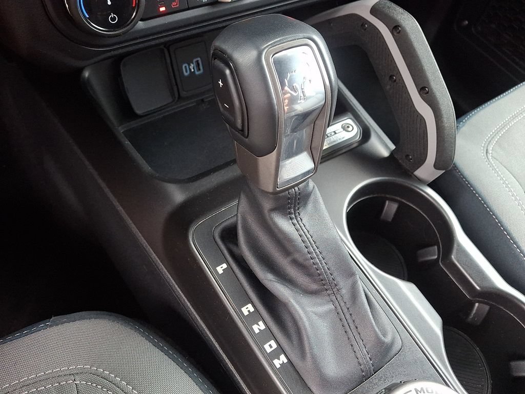 Used 2022 Ford Bronco Outer Banks AWD/4WD image 16