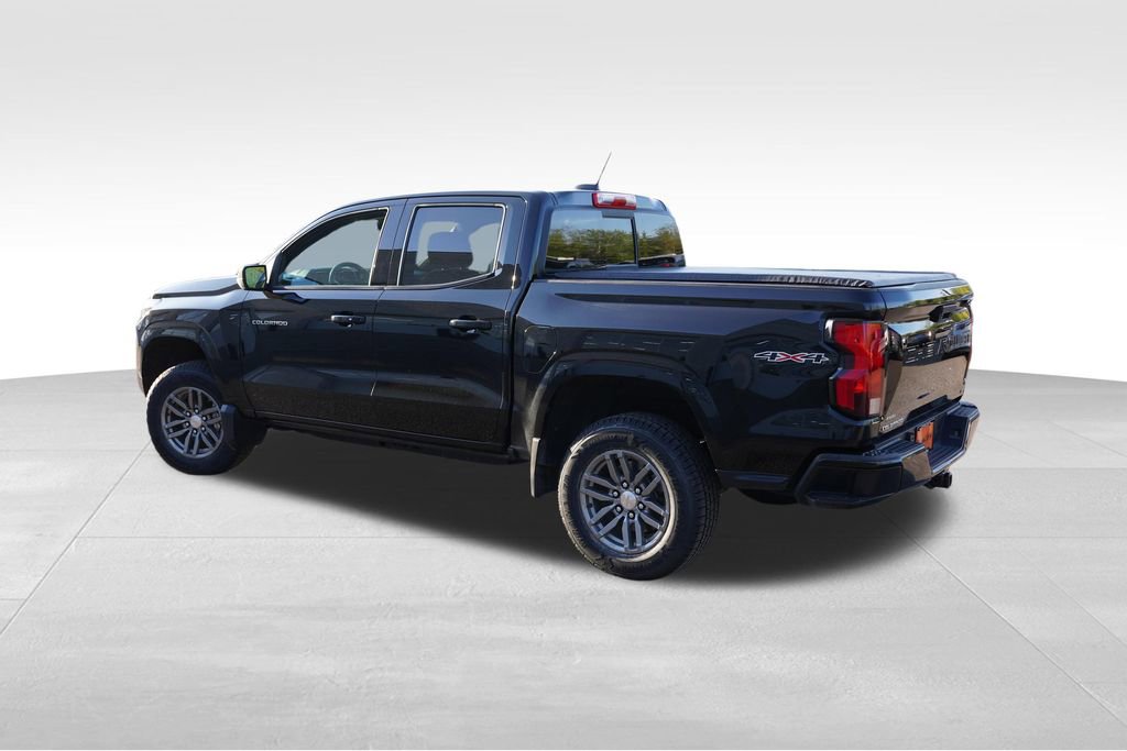 Certified 2023 Chevrolet Colorado LT w/ LT Convenience Package II AWD/4WD image 8