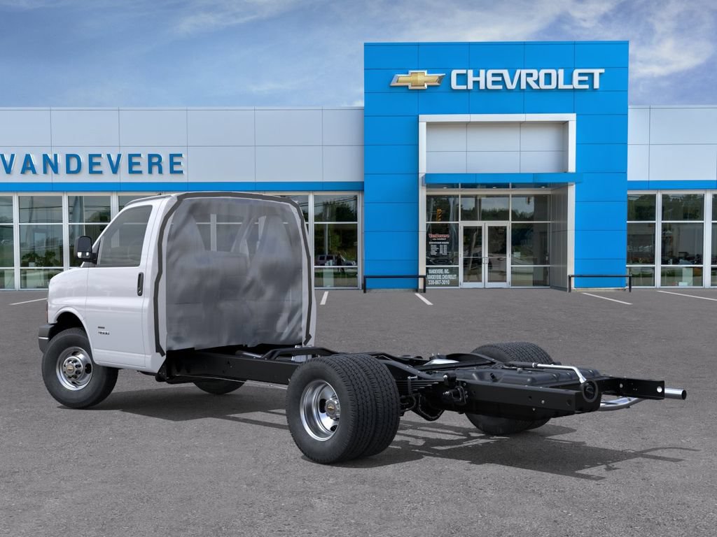 New 2025 Chevrolet Express 3500 w/ Power Convenience Package RWD image 5