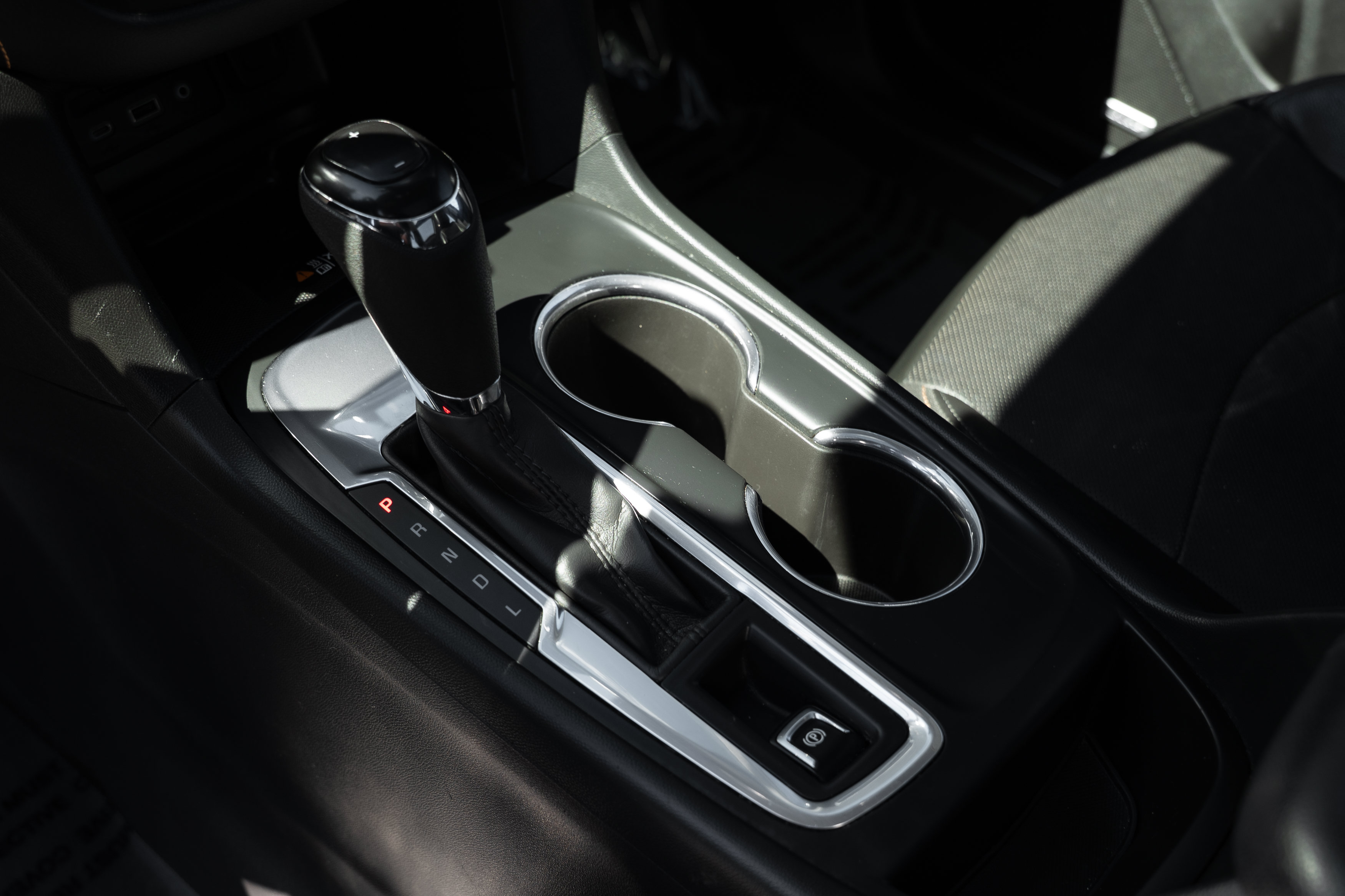 Used 2020 Chevrolet Equinox Premier FWD image 17