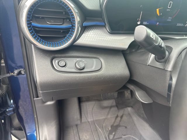 Used 2024 Chevrolet Trax LT w/ Driver Confidence Package FWD image 14