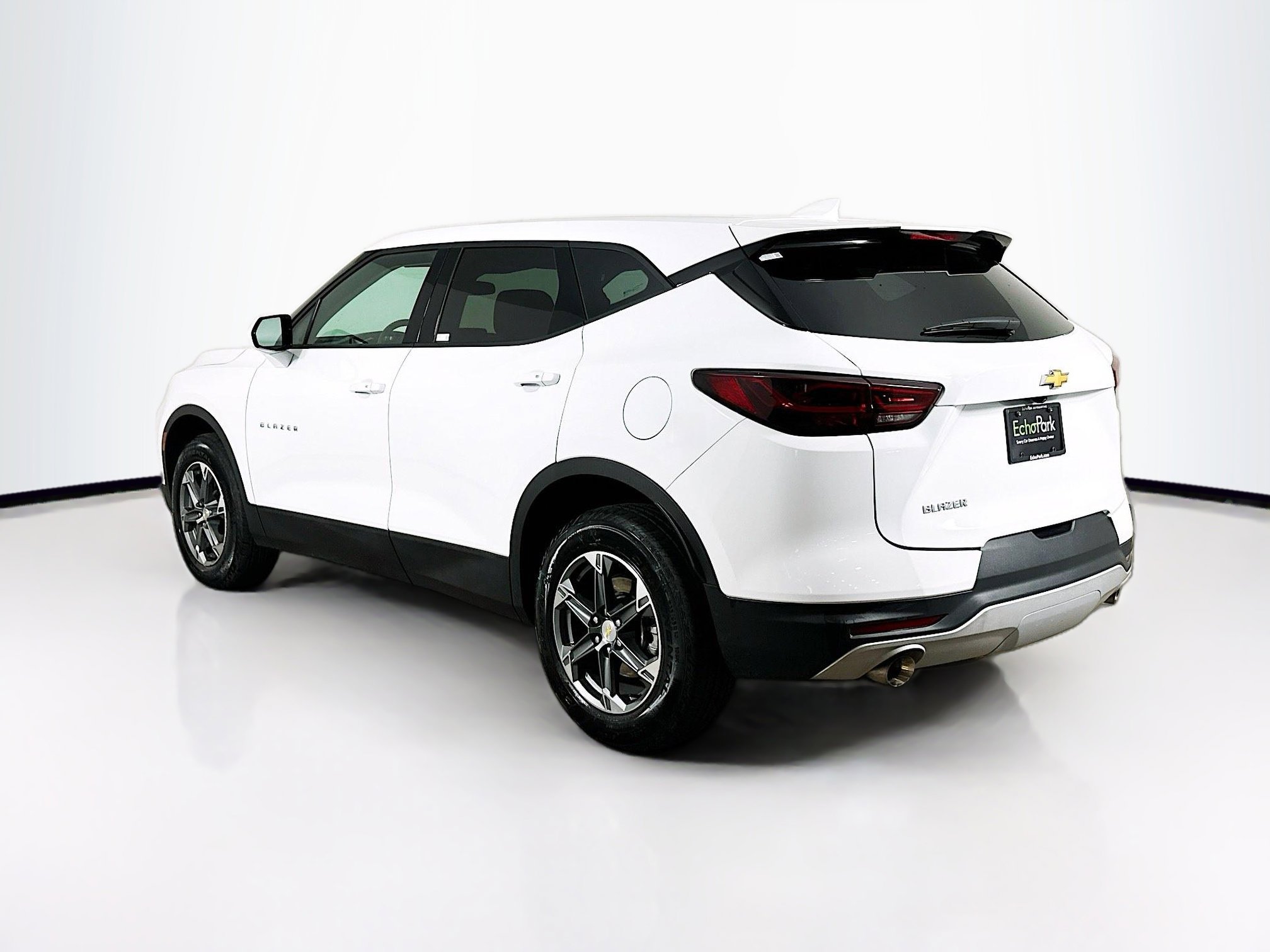 Used 2025 Chevrolet Blazer LT FWD image 5