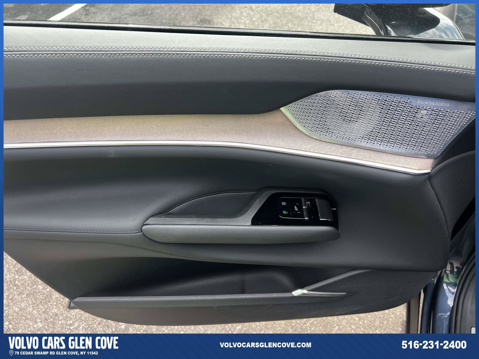Certified 2025 Volvo EX90 Ultra AWD/4WD image 16