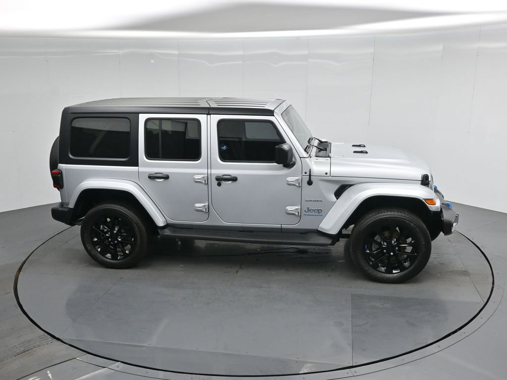 Used 2023 Jeep Wrangler Unlimited Sahara image 53