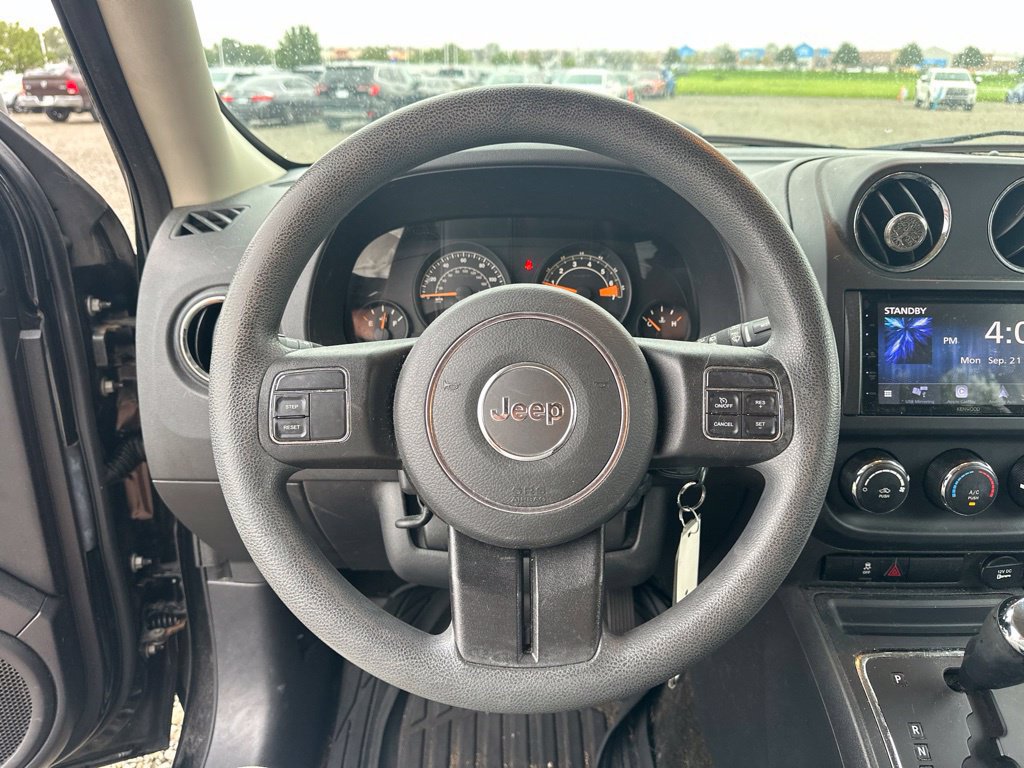 Used 2016 Jeep Patriot Sport w/ Power Value Group AWD/4WD image 18