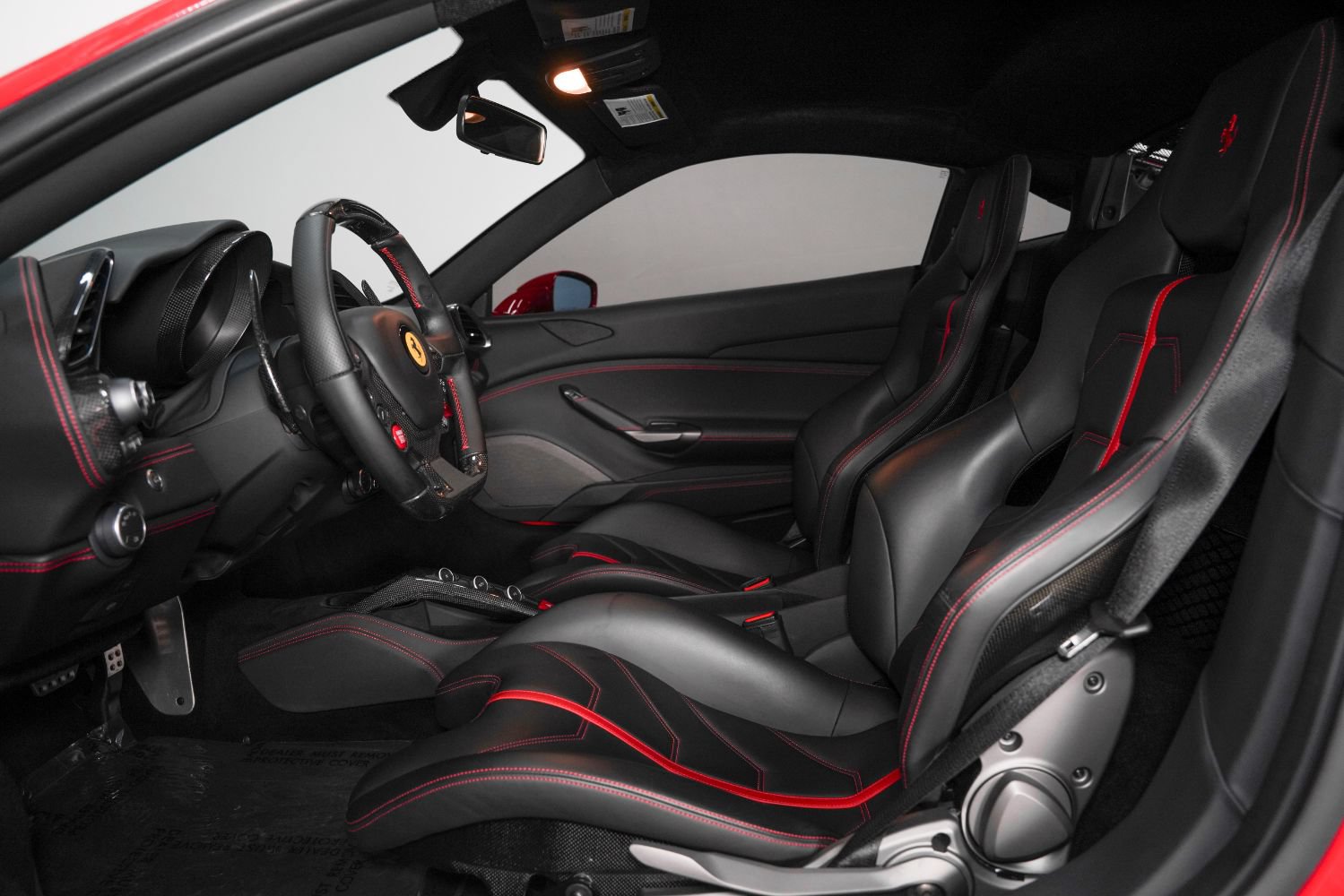 Used 2017 Ferrari 488 GTB RWD image 38