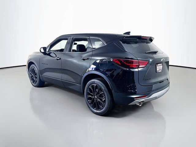 New 2026 Chevrolet Blazer LT w/ LPO, Black Sport Package FWD image 8