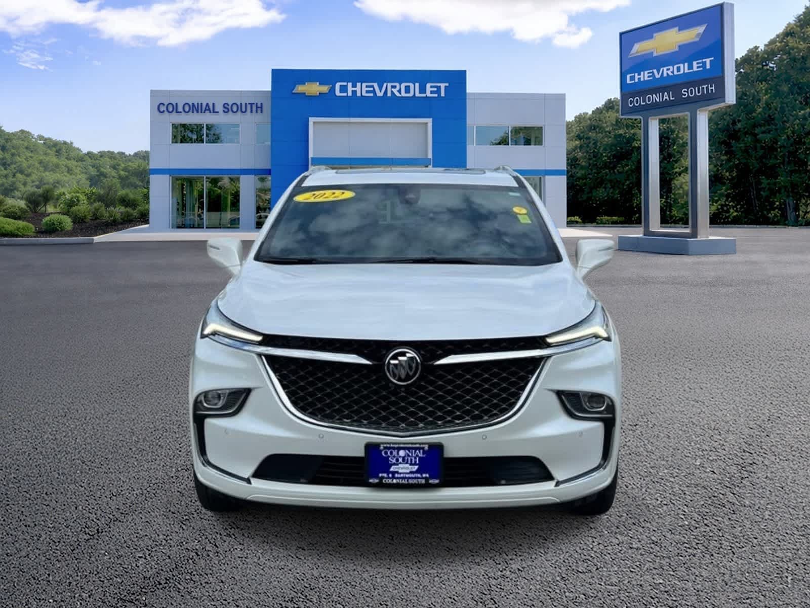 Certified 2022 Buick Enclave Avenir w/ Trailering Package, 5000 lbs. AWD/4WD image 9
