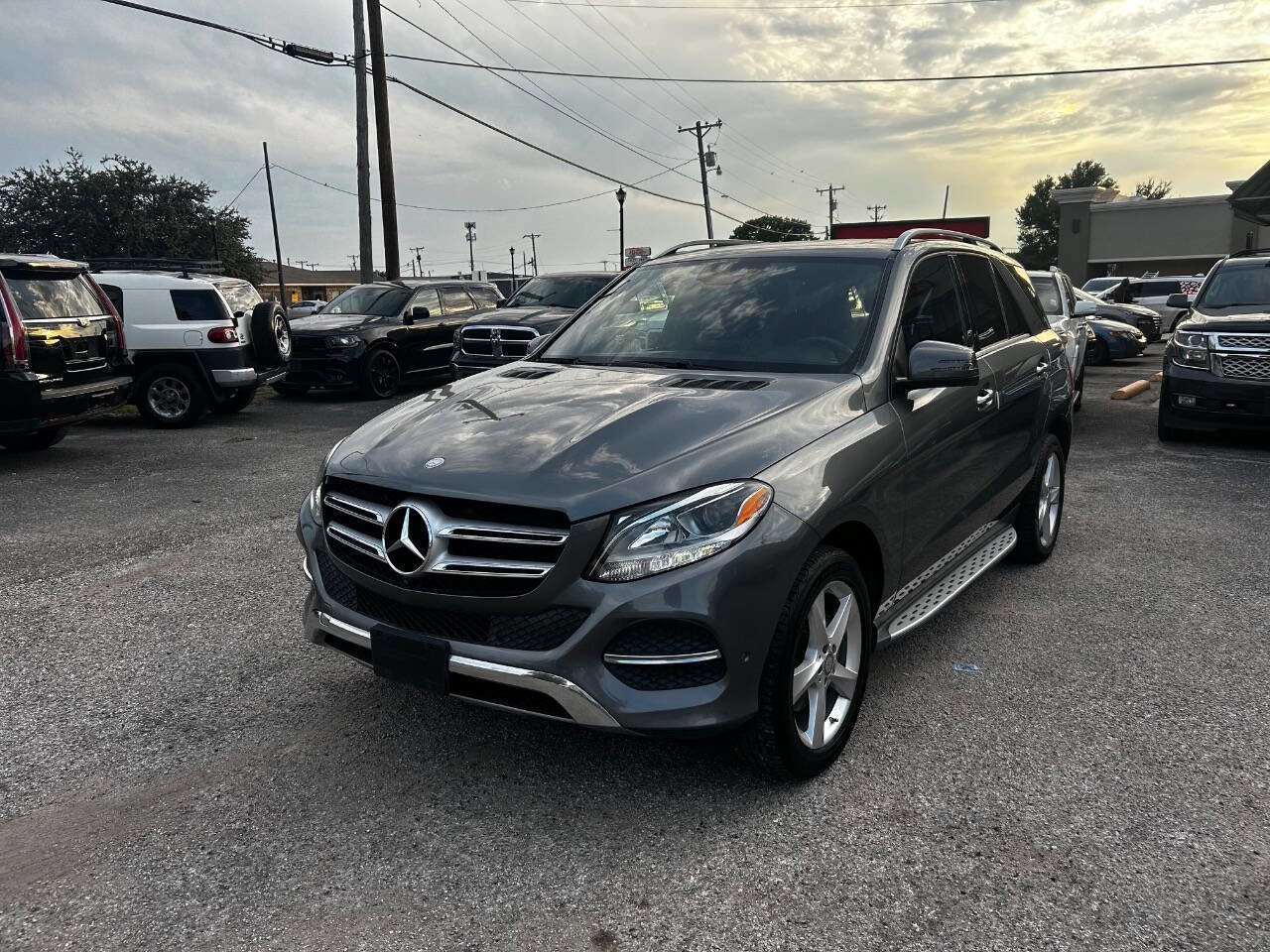 Used 2017 Mercedes-Benz GLE 350 w/ Premium 1 Package image 1