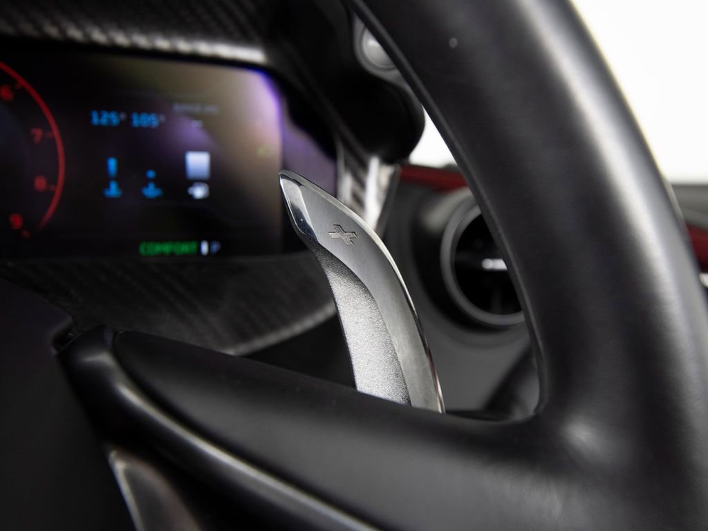 Used 2024 McLaren 750S Spider image 18