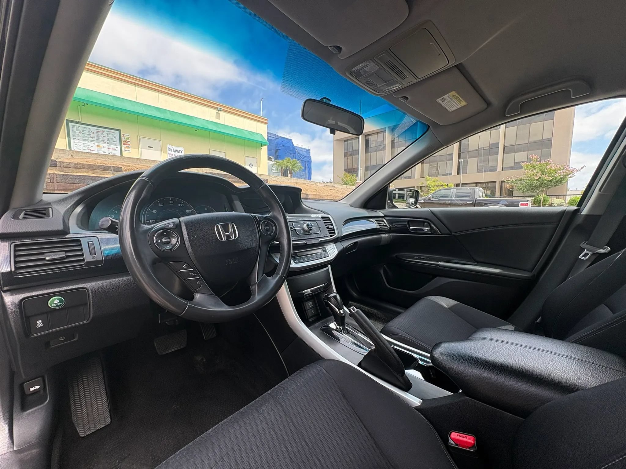 Used 2015 Honda Accord Sport image 10