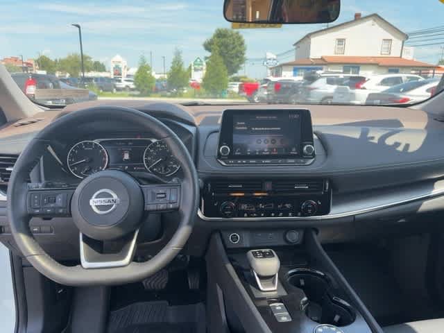 Used 2021 Nissan Rogue SV w/ Premium Package AWD/4WD image 15