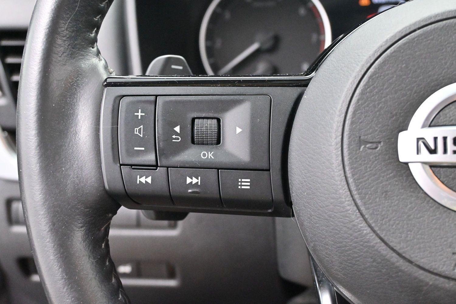 Used 2021 Nissan Rogue SV w/ Premium Package FWD image 18