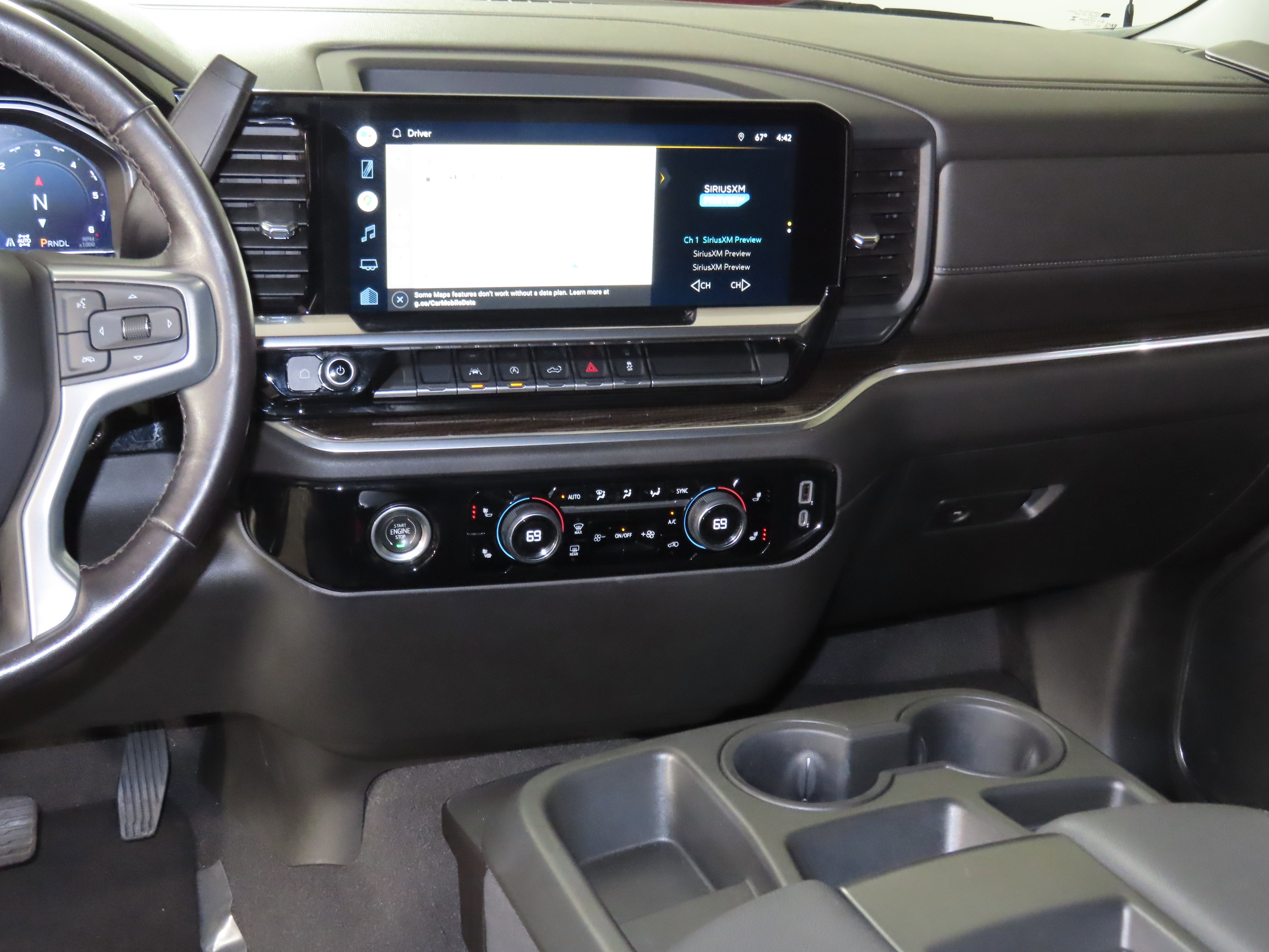 Used 2022 Chevrolet Silverado 1500 LT AWD/4WD image 32