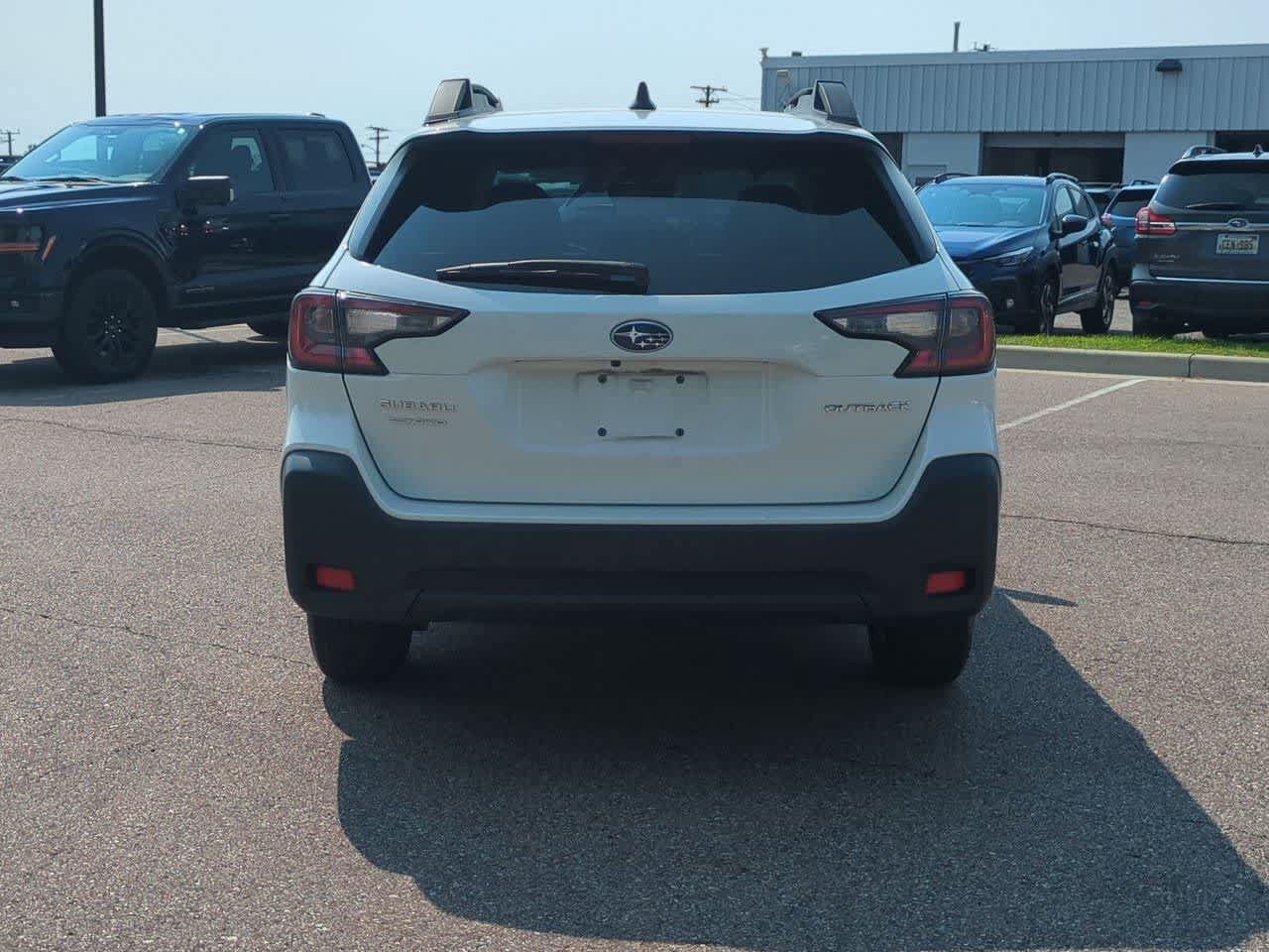 Certified 2024 Subaru Outback Premium AWD/4WD image 5
