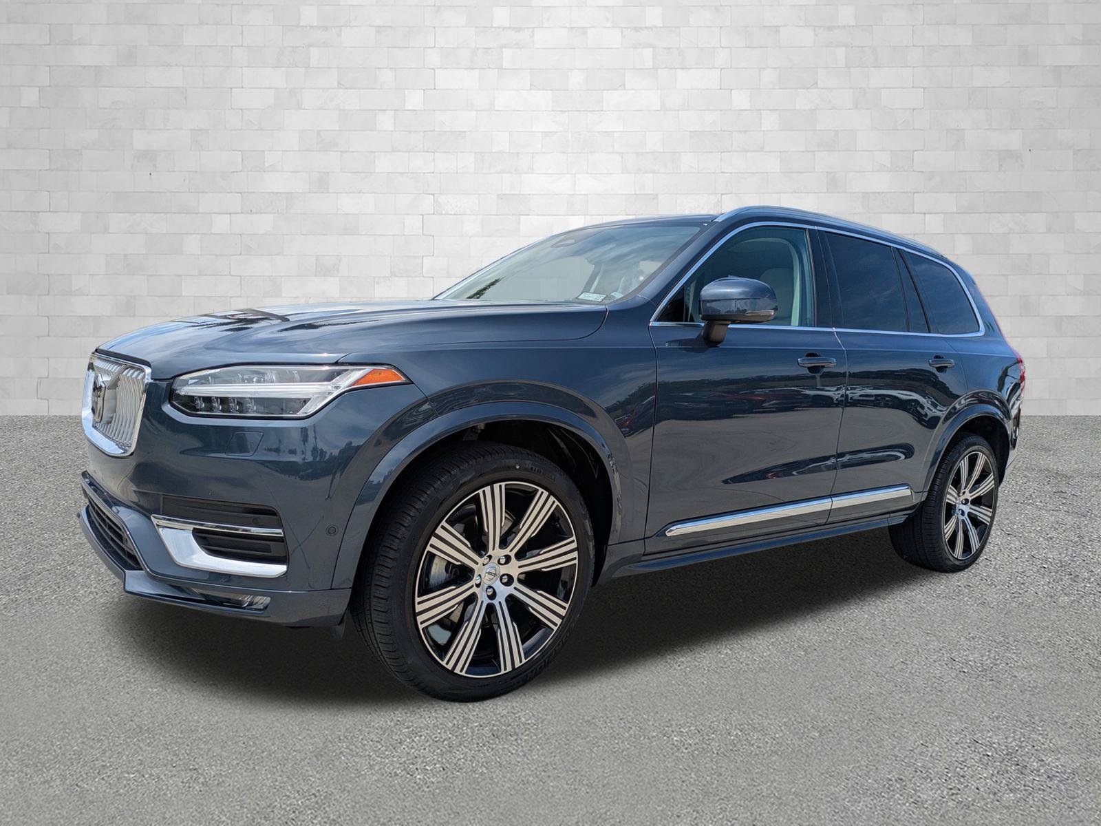 Used 2024 Volvo XC90 B6 Plus w/ Protection Package Premier AWD/4WD image 5