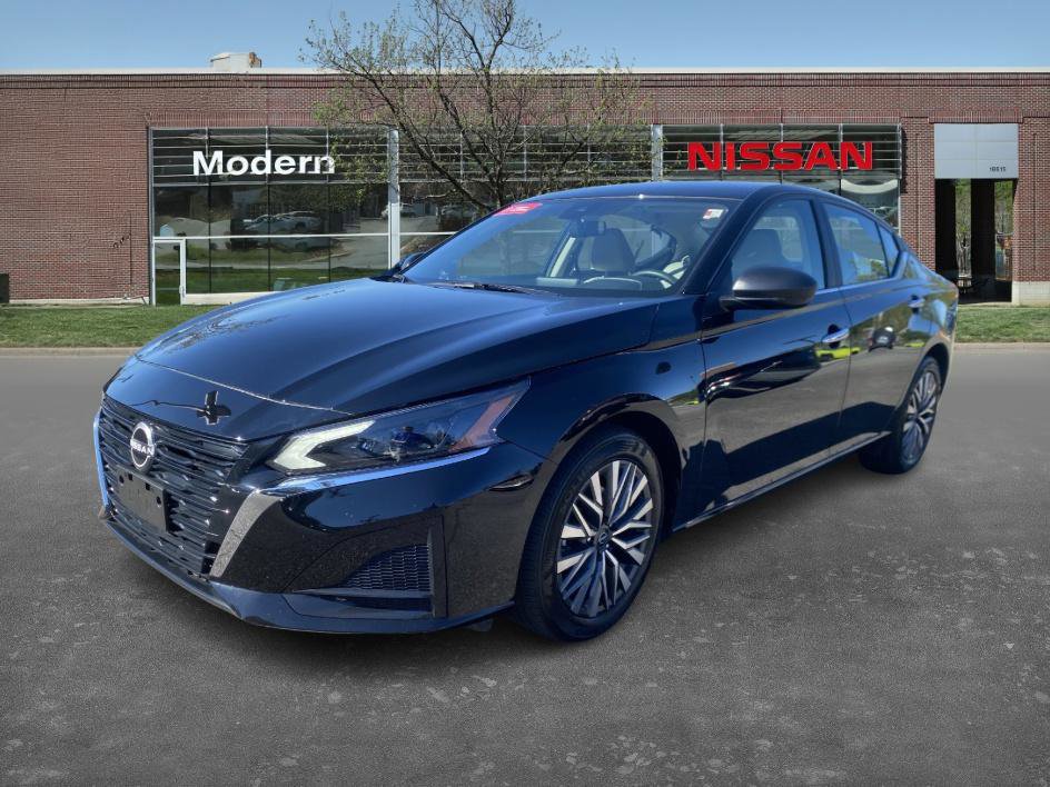 Certified 2025 Nissan Altima 2.5 SV