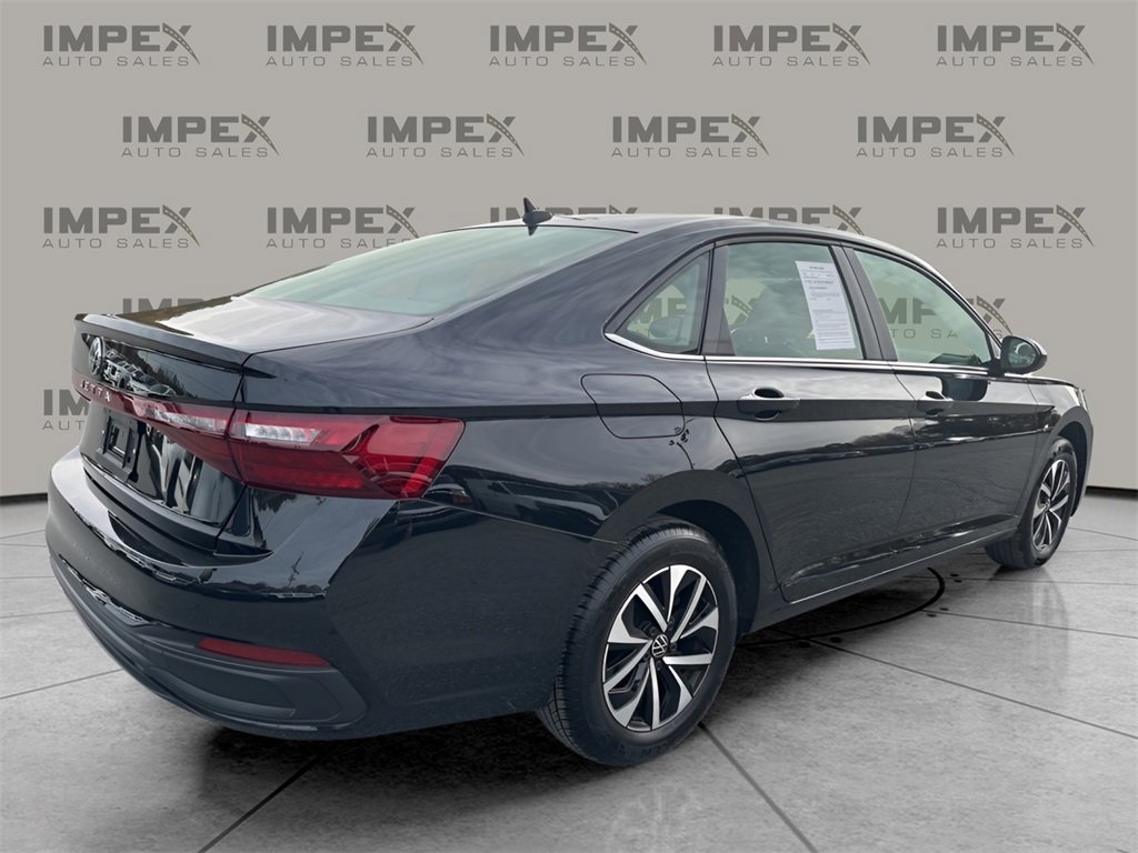 Used 2025 Volkswagen Jetta S image 5